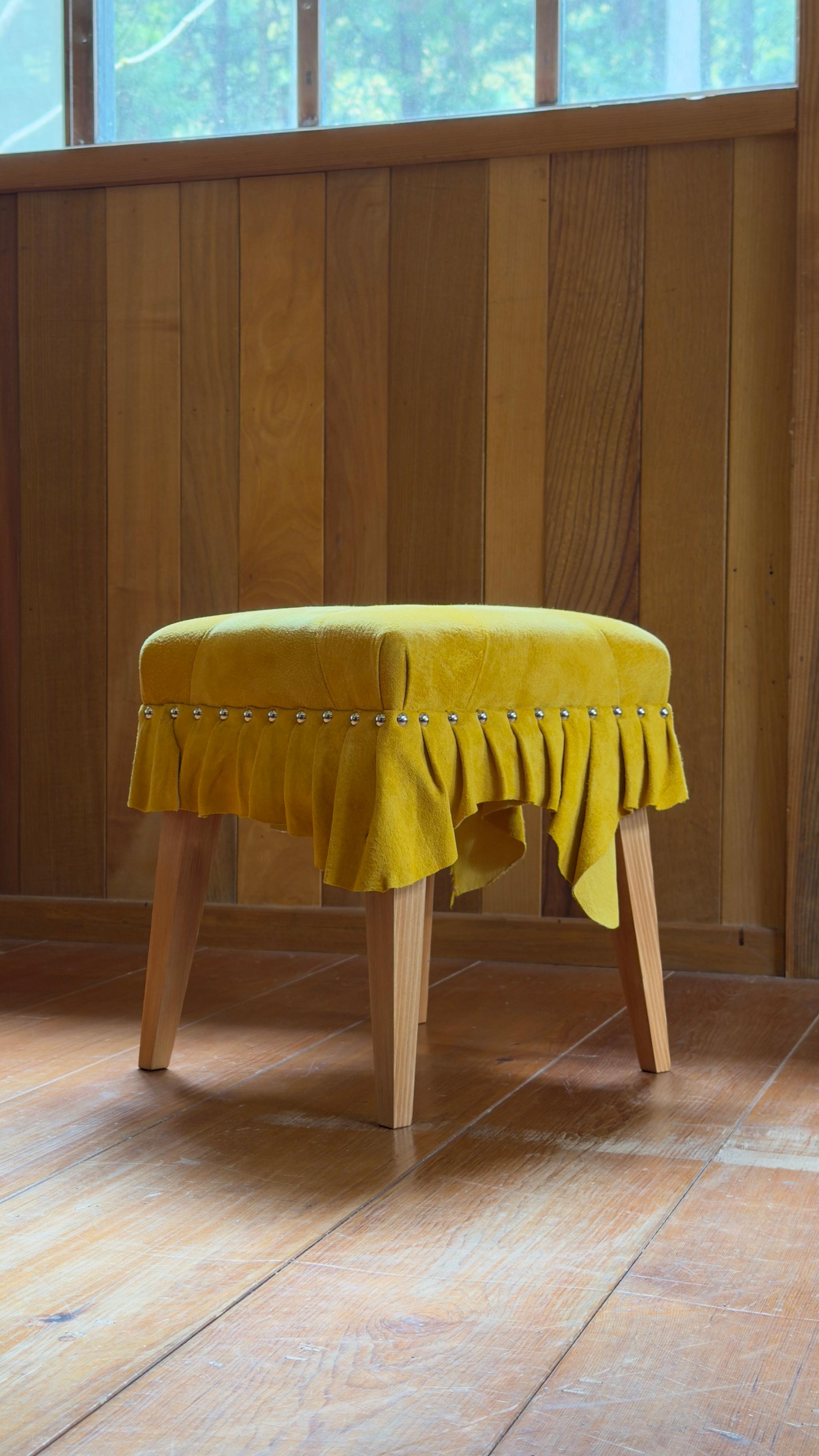 Swell Stool ~ｽｳｪﾙ･ｽﾂｰﾙ~ （豚革/マリーゴールド） | 2枚目