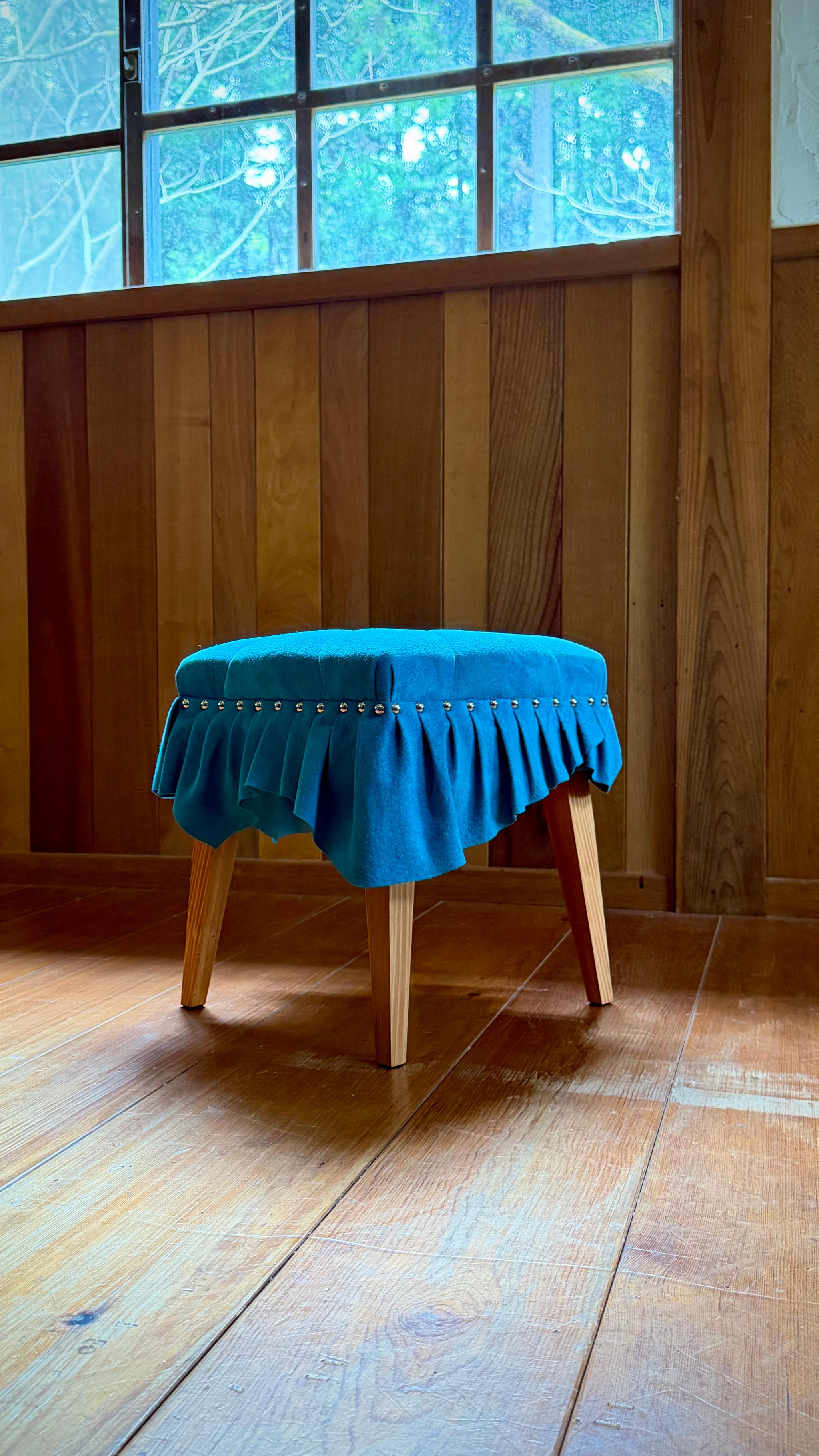 Swell Stool ~ｽｳｪﾙ･ｽﾂｰﾙ~ （豚革/マリンブルー） | 2枚目