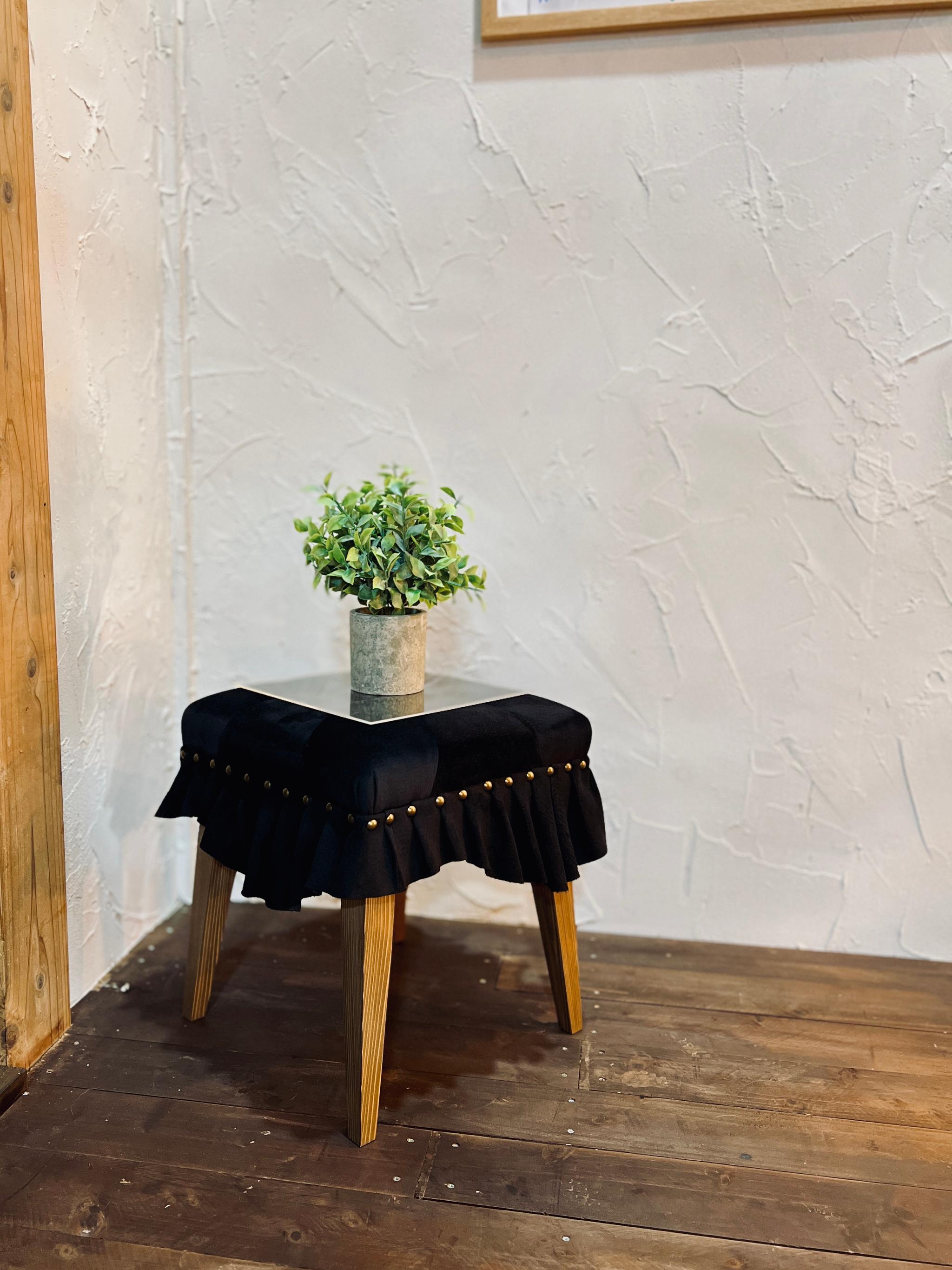 Swell Stool ~ｽｳｪﾙ･ｽﾂｰﾙ~ （豚革/漆黒） | 10枚目