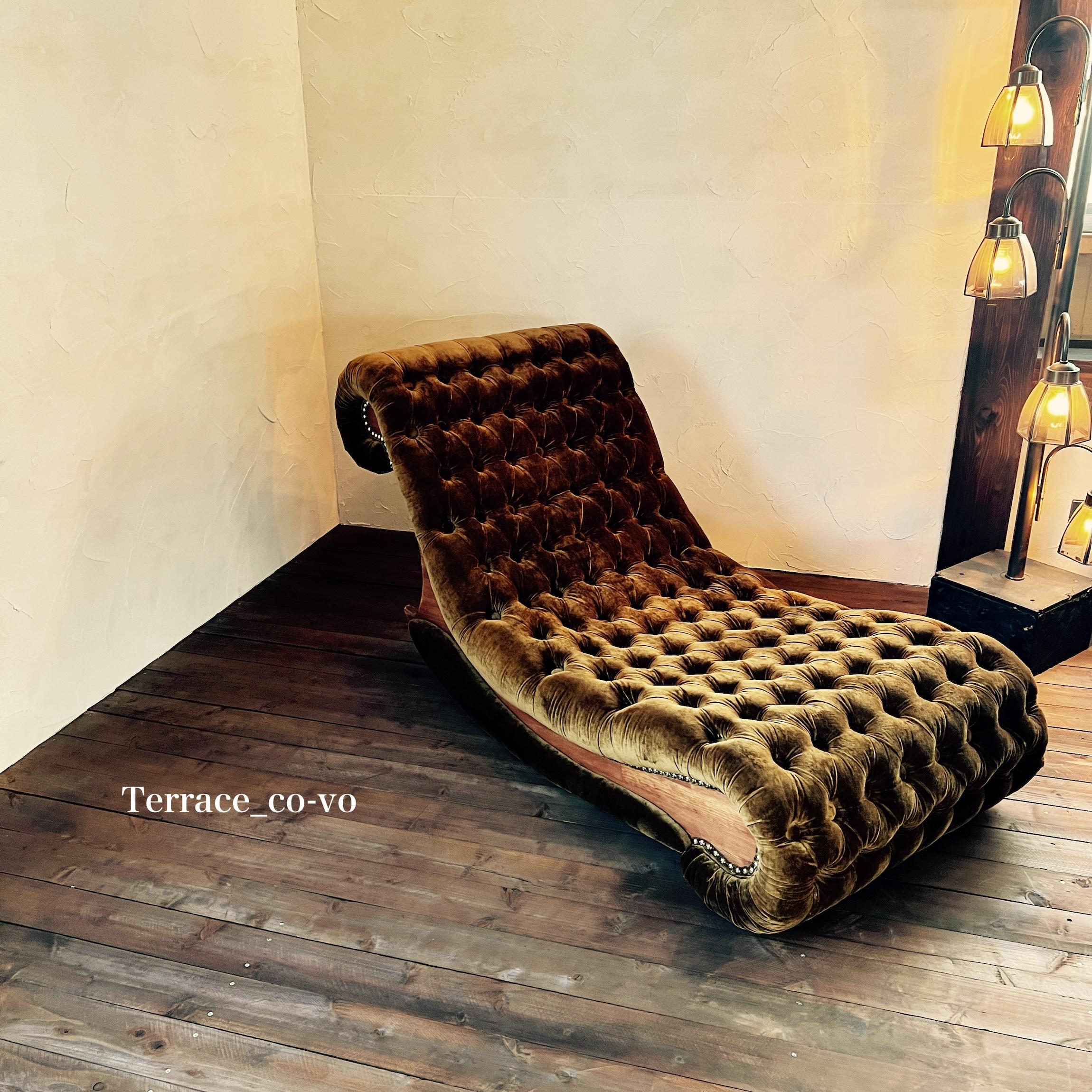 swing Back sofa -ECHIZEN velvet- ~ｽｳｨﾝｸﾞﾊﾞｯｸｿﾌｧ~1枚目の画像